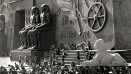 INTERNATIONAL CINEMA